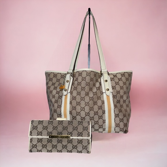 Gucci Handbags - Authentic Vintage Gucci Joliceour Sherry line Tote & Long Wallet Set